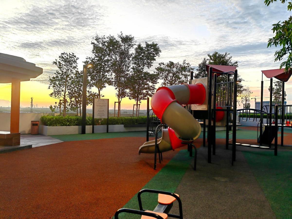 Alanis Residence 7 Pax @ Sepang Klia Kota Warisan Eksteriør bilde