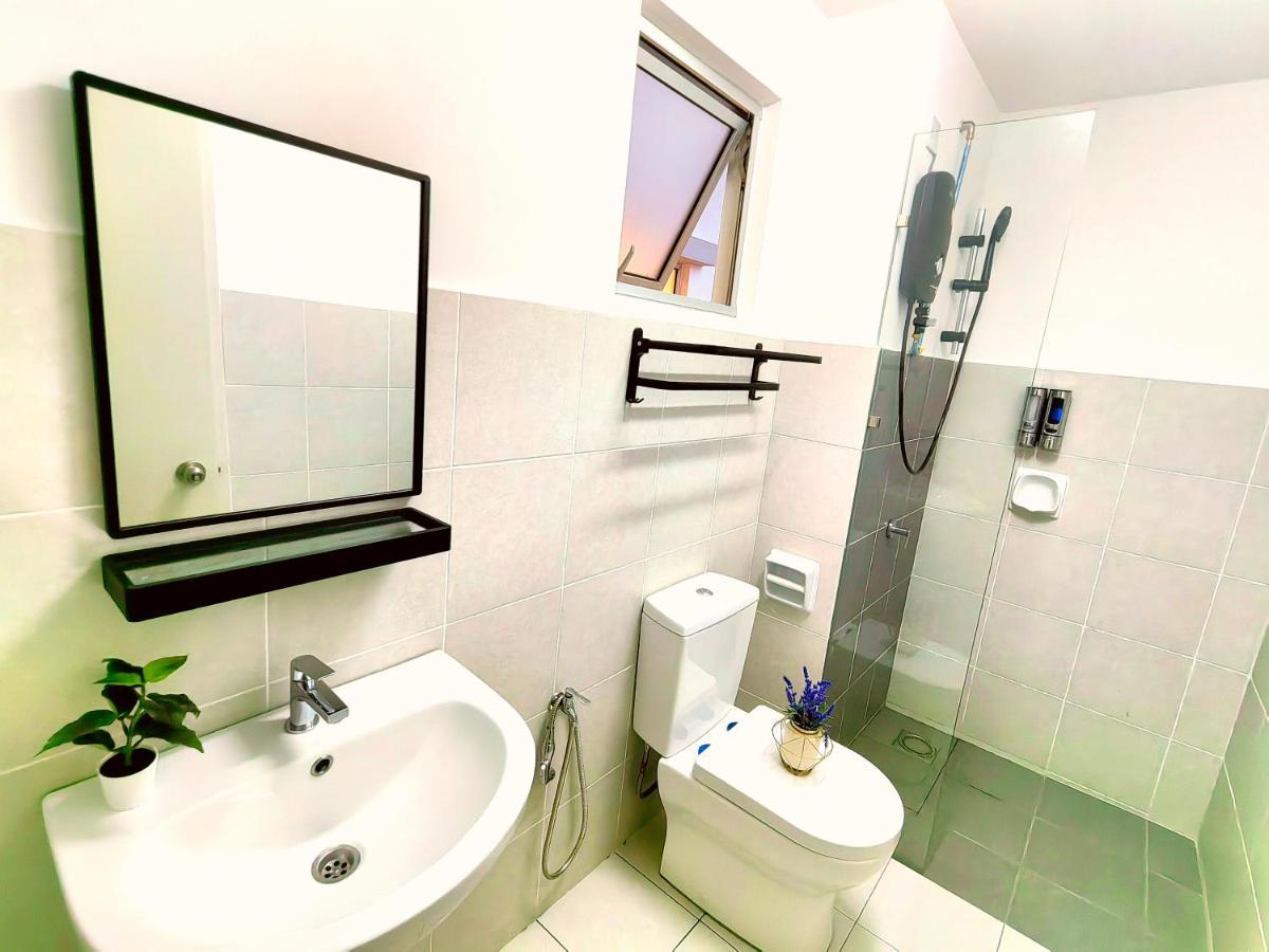 Alanis Residence 7 Pax @ Sepang Klia Kota Warisan Eksteriør bilde