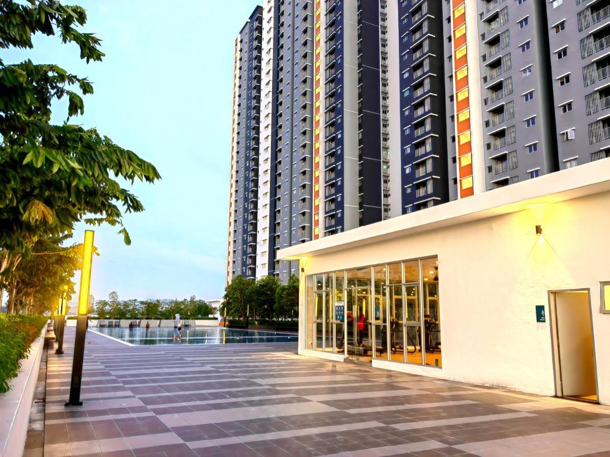 Alanis Residence 7 Pax @ Sepang Klia Kota Warisan Eksteriør bilde