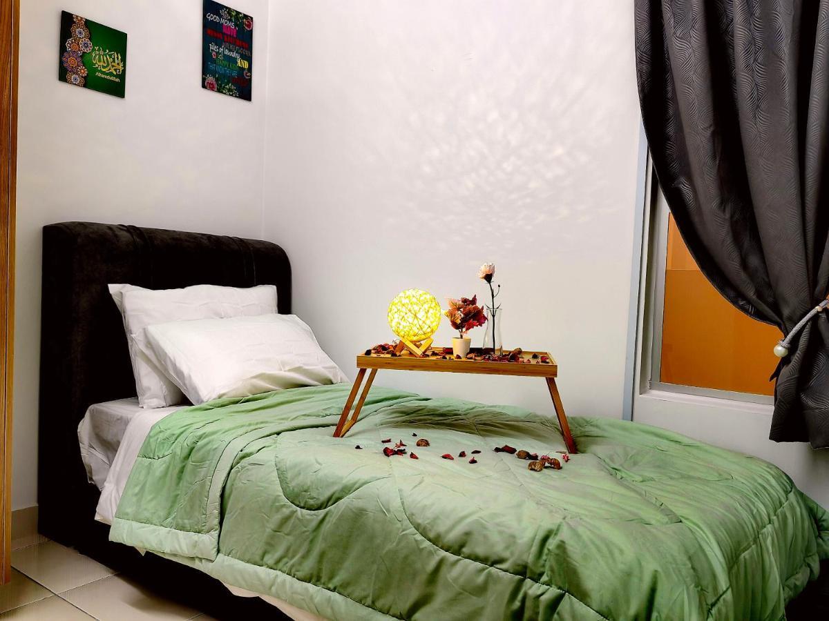 Alanis Residence 7 Pax @ Sepang Klia Kota Warisan Eksteriør bilde